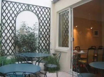 Montreal Hotel 3*